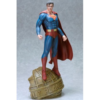 DC Comics Fantasy Figure Gallery Statue 1/6 Superman (Luis Royo) 35 cm